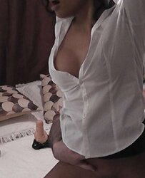 UNE BOMBE LATINE FAIT LE MENAGE