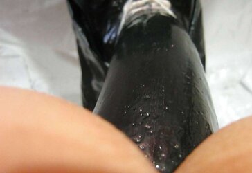 My booty wants to pound a large faux-cock