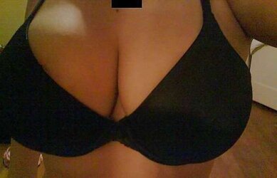 Big-Boobed Amateurs - Big-Chested GFs