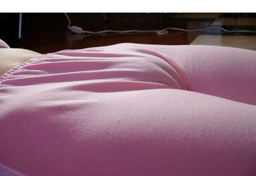 Asian teenager sweatpants mound camel toe