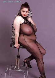 Stockings and Pantyhose 49 (PLUMPER