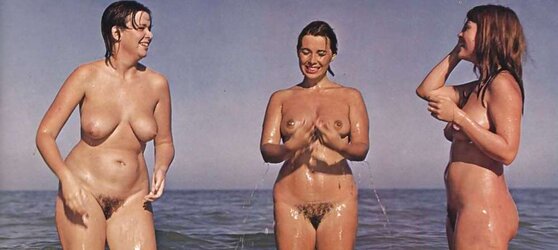 TheSandfly Glorious Beach Retro Gal Gang Joy!