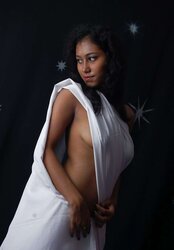 Indian gal in sharee