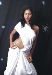 Indian gal in sharee