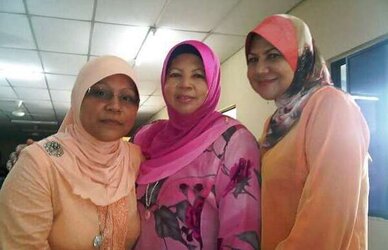 Remarkable malay mom