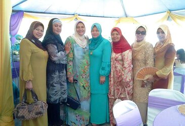 Remarkable malay mom