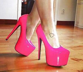 Jaw-Dropping platform high-heeled slippers and taut dresses passport enjoy to own