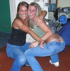 Geile Hintern Geile Ladies zeigen sich von hinten