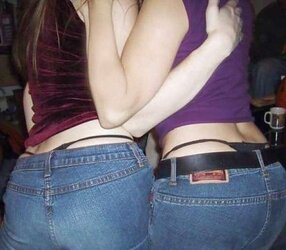 Geile Hintern Geile Ladies zeigen sich von hinten
