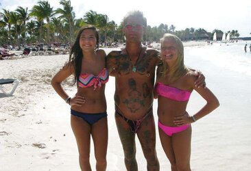Facebook pig - spring break
