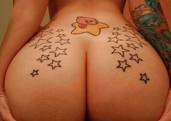 Super-Sexy Inked Botty in 20 Pictures