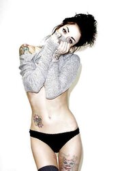 Dolls 15 Tat
