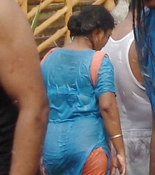 Desi immense culo -Boro Putki