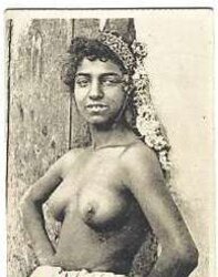 Vintage Arab Nymphs