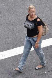 Harlem Women in the Warmth 307 Fresh York