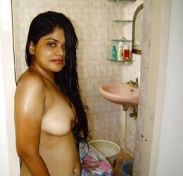 Neha Nair - Liking Shower