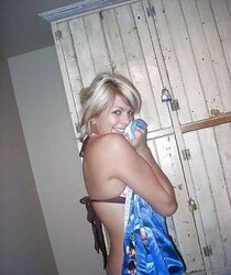 Bikinili Kizlar