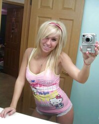 The chicks and the mirror