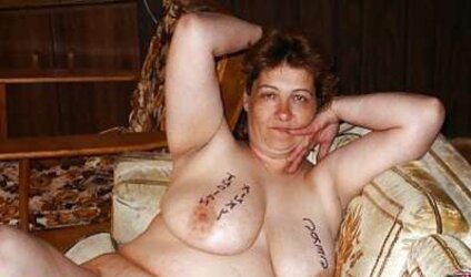 Gimp-Cockslut Lois