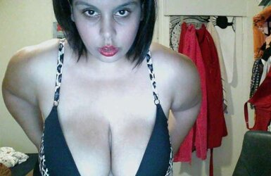 Gorgeous PLUMPER zPlump Stunner