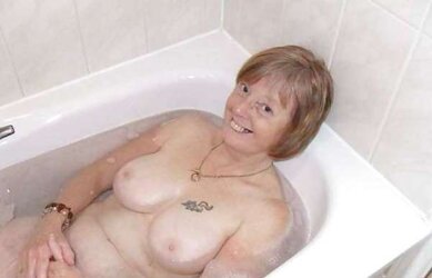 G I L F Whore