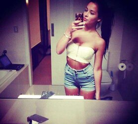 Super-Hot Youthfull Selfpic
