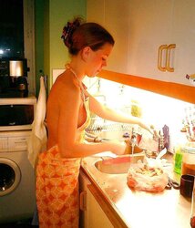 Regine della casa,troie in cucina - vagina housewife