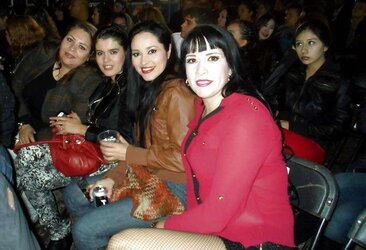 Mexicanas en pantimedias mexican dolls in tights