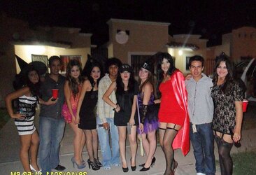 Mexicanas en pantimedias mexican dolls in tights