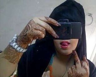 Femmes From Saudi Arabian