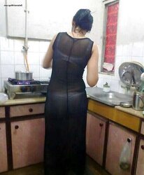 Femmes From Saudi Arabian