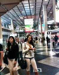Stole Vacation Photos - Nice Black-Haired