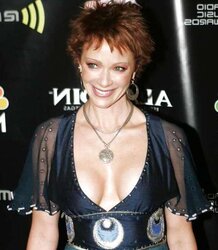 Lauren Holly Ultimate Bevy