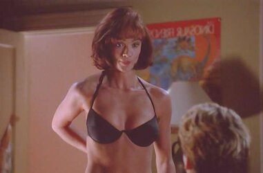 Lauren Holly Ultimate Bevy