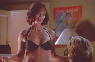 Lauren Holly Ultimate Bevy