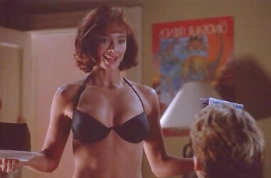 Lauren Holly Ultimate Bevy
