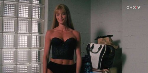 Lauren Holly Ultimate Bevy