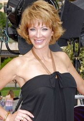 Lauren Holly Ultimate Bevy