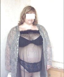 My 2nd degree cousin Marcia 46 yo