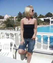 Teenager bare at home!