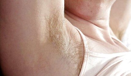 SUPER HOT AND UNSHAVED - MOLLY