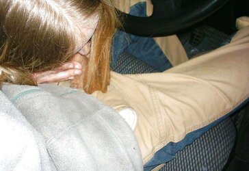 Lovely blonde hoe blowage