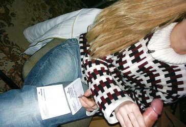 Lovely blonde hoe blowage