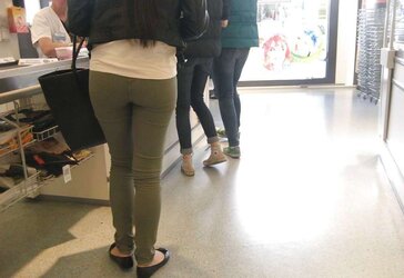 Honeys in Public