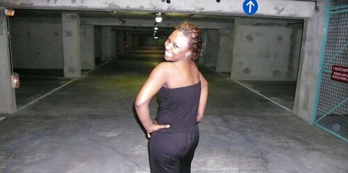 My Style Demonstrate in Car Park