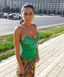 Romanian girls: raluca