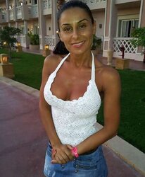 Romanian girls: raluca