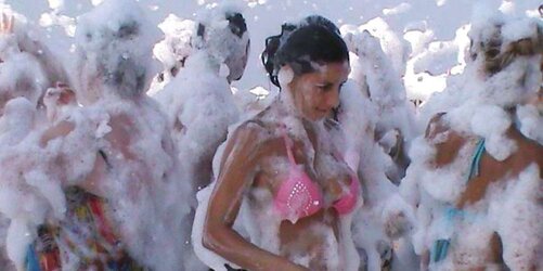 Romanian girls: raluca