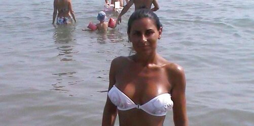 Romanian girls: raluca
