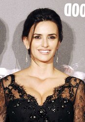 Penelope Cruz Pirates four Premiere Madrid